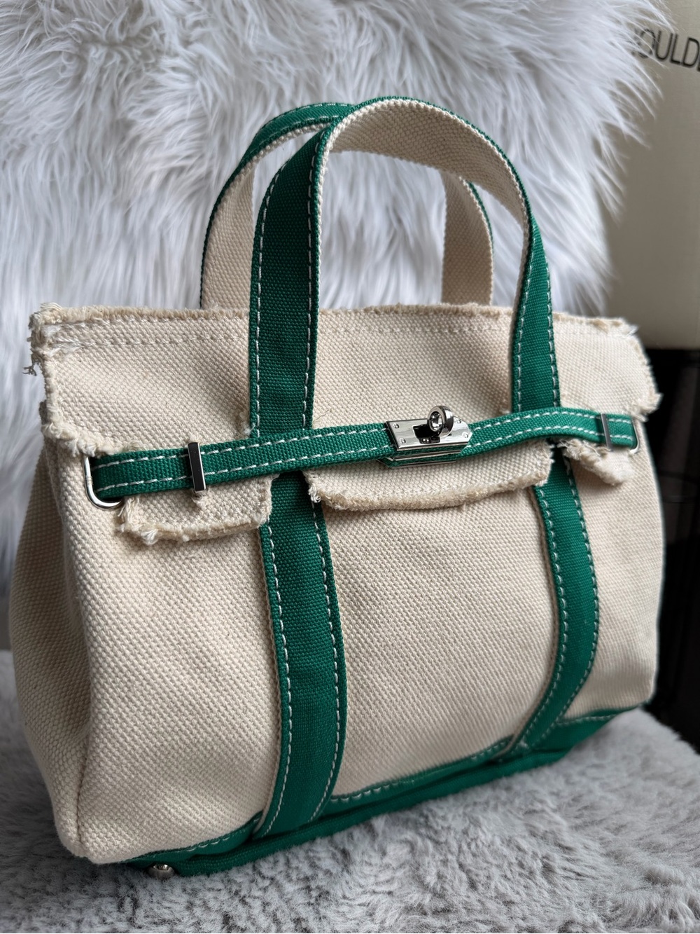 Sunwin Madaket Small Classic Cream Canvas Tote Bag In Kelly Green